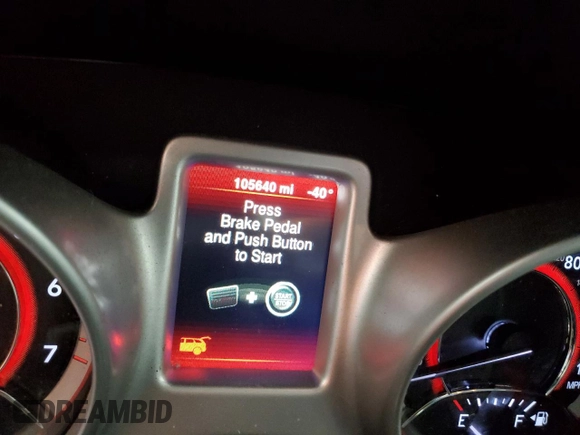 2015 Dodge Journey SE z VIN 3C4PDCAB0FT720639, wystawiony jako Copart lot #55200395 z przebiegiem 105 640 mil mil oraz Szkoda całkowita • Salvage title. Historia ofert i sprzedaży dostępna na DreamBid. Obrazek 9.