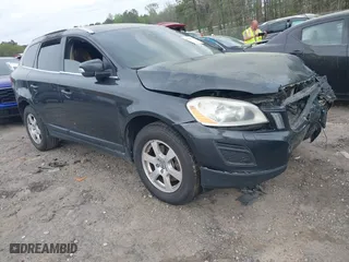 2011 Volvo XC60 3.2L with VIN YV4952DL5B2222823, listed as a IAAI auction lot 41961734 with 274,235 mi miles. Bid and sale history available at carsss.com. Image 1.
