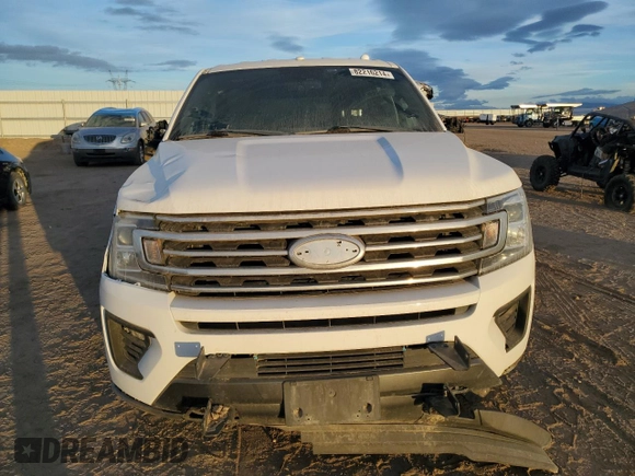 2019 Ford Expedition XL z VIN 1FMJU1GT4KEA06366, wystawiony jako Copart lot #82216214 z przebiegiem 158 704 mil mil oraz Czysty tytuł • Clean title. Historia ofert i sprzedaży dostępna na DreamBid. Obrazek 5.