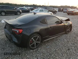 2019 Toyota 86 GT z VIN JF1ZNAE10K9702629, wystawiony jako Copart lot #43239885 z przebiegiem 72 261 mil mil oraz Szkoda całkowita • Salvage title. Historia ofert i sprzedaży dostępna na DreamBid. Obrazek 3.