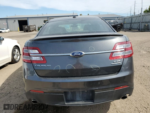 2016 Ford Taurus SEL z VIN 1FAHP2E84GG109464, wystawiony jako Copart lot #58351935 z przebiegiem 168 193 mil mil oraz Czysty tytuł • Clean title. Historia ofert i sprzedaży dostępna na DreamBid. Obrazek 6.
