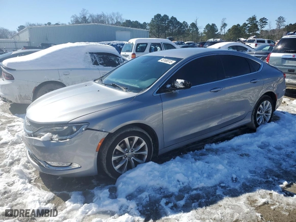 2015 Chrysler 200 C with VIN 1C3CCCCB0FN560538, listed as a Copart auction lot 45166515 with 62,617 mi miles and Salvage Title. Bid and sale history available at carsss.com. Image 1.