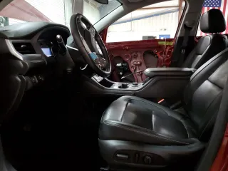 2020 GMC Acadia SLT z VIN 1GKKNULS3LZ209445, wystawiony jako Copart lot #56523835 z przebiegiem 51 733 mil mil oraz Szkoda całkowita • Salvage title. Historia ofert i sprzedaży dostępna na DreamBid. Obrazek 7.