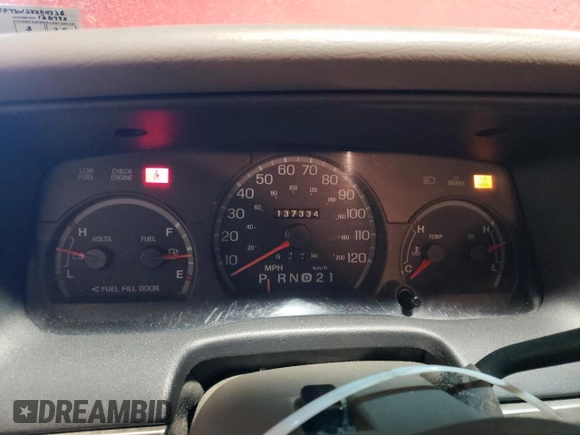 1999 Ford Crown Victoria z VIN 2FAFP73W3XX114736, wystawiony jako Copart lot #68501254 z przebiegiem 137 334 mil mil oraz Szkoda całkowita • Salvage title. Historia ofert i sprzedaży dostępna na DreamBid. Obrazek 9.