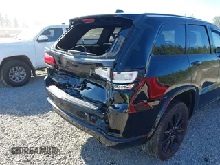 2018 Jeep Grand Cherokee Laredo E с VIN 1C4RJFAG6JC106066, выставлен на аукционе IAAI как лот 42433285 с пробегом 61 611 миль миль и . История ставок и продаж доступна на DreamBid. Изображение 6.