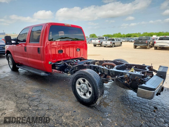 2015 Ford F-250 XL with VIN 1FT7W2AT2FEA89972, listed as a Copart auction lot 63997125 with 289,467 mi miles and Clean title. Bid and sale history available at DreamBid. Image 2.