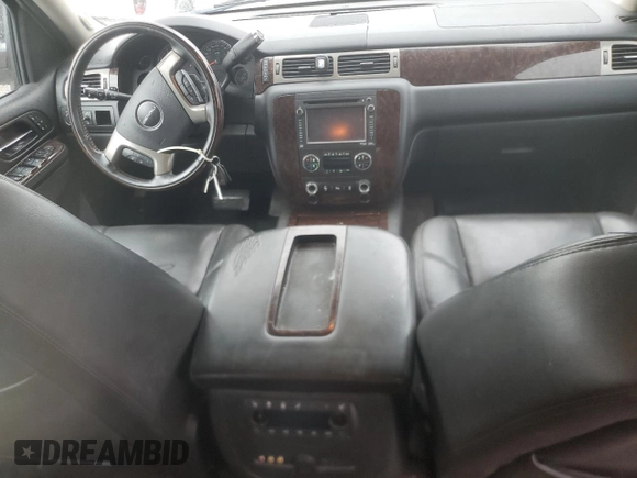 2013 GMC Yukon Denali with VIN 1GKS1EEF2DR279005, listed as a Copart auction lot 70446104 with 209,564 mi miles and Salvage Title. Bid and sale history available at carsss.com. Image 8.