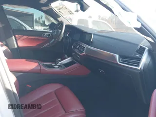 2021 BMW X6 sDrive40i z VIN 5UXCY4C06M9E16162, wystawiony jako IAAI lot #41279040 z przebiegiem 94 494 mil mil oraz . Historia ofert i sprzedaży dostępna na DreamBid. Obrazek 5.