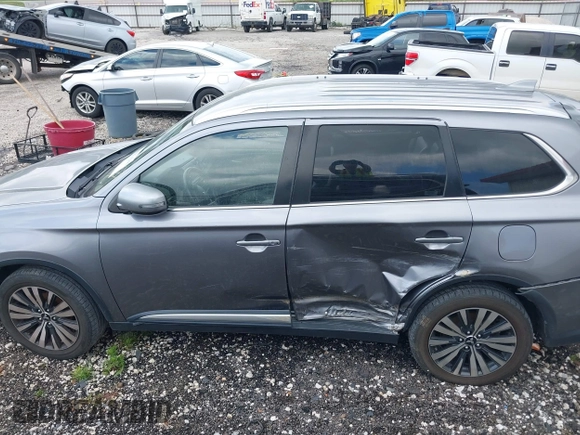 2019 Mitsubishi Outlander SE with VIN JA4AD3A34KJ001176, listed as a IAAI auction lot 42274238 with 109,316 mi miles and . Bid and sale history available at DreamBid. Image 14.