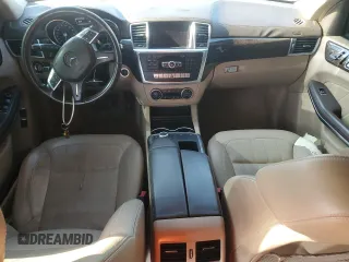 2013 Mercedes-Benz GL 450 z VIN 4JGDF7CE7DA181111, wystawiony jako Copart lot #56229585 z przebiegiem 114 517 mil mil oraz Czysty tytuł • Clean title. Historia ofert i sprzedaży dostępna na DreamBid. Obrazek 8.