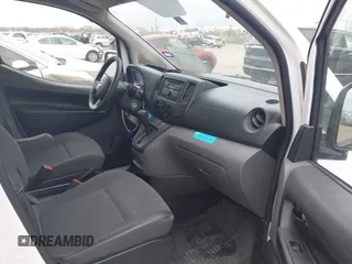 2016 Nissan NV200 S with VIN 3N6CM0KN6GK699936, listed as a IAAI auction lot 41106025 with 175,418 mi miles and . Bid and sale history available at DreamBid. Image 5.