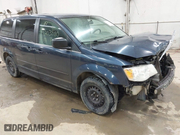 2009 Chrysler Town & Country LX with VIN 2A8HR44E79R597925, listed as a IAAI auction lot 42039180 with 226,138 mi miles. Bid and sale history available at carsss.com. Image 1.