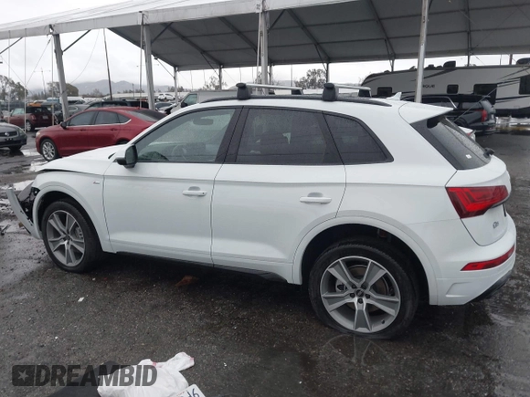 2025 Audi Q5 S line Premium z VIN WA1GAAFY2S2029189, wystawiony jako IAAI lot #41576981 z przebiegiem 1595 mil mil oraz . Historia ofert i sprzedaży dostępna na DreamBid. Obrazek 14.