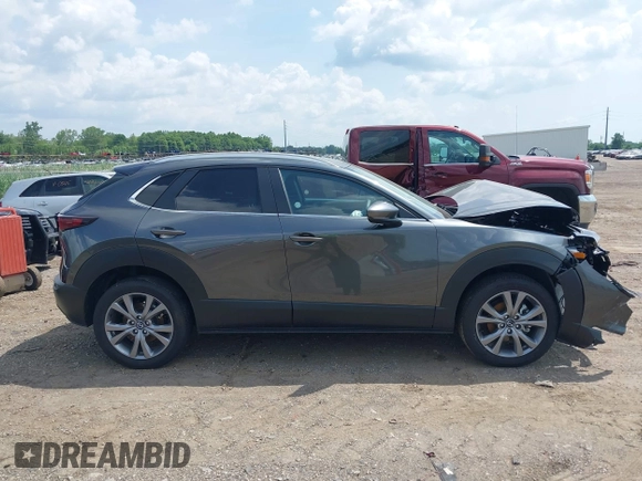 2025 Mazda CX-30 S Preferred with VIN 3MVDMBCM2SM776872, listed as a IAAI auction lot 42582130 with 9,541 mi miles and . Bid and sale history available at DreamBid. Image 12.
