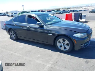 2013 BMW 5 Series 528i with VIN WBAXG5C58DD232582, listed as a IAAI auction lot 41890082 with 150,401 mi miles and . Bid and sale history available at carsss.com. Image 12.