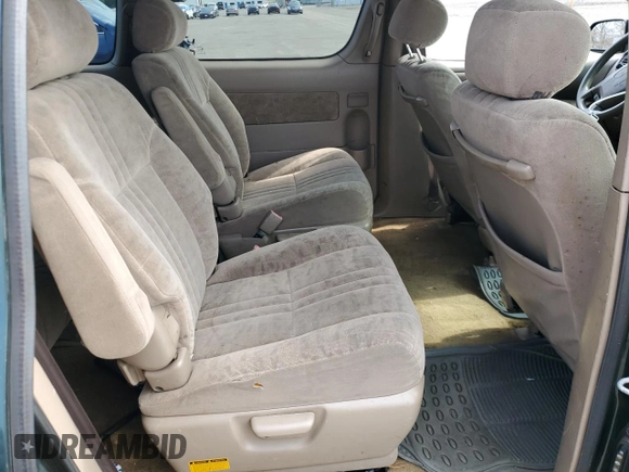 2002 Toyota Sienna LE with VIN 4T3ZF13C52U496378, listed as a Copart auction lot 64491614 with 176,441 mi miles and Clean Title. Bid and sale history available at carsss.com. Image 11.
