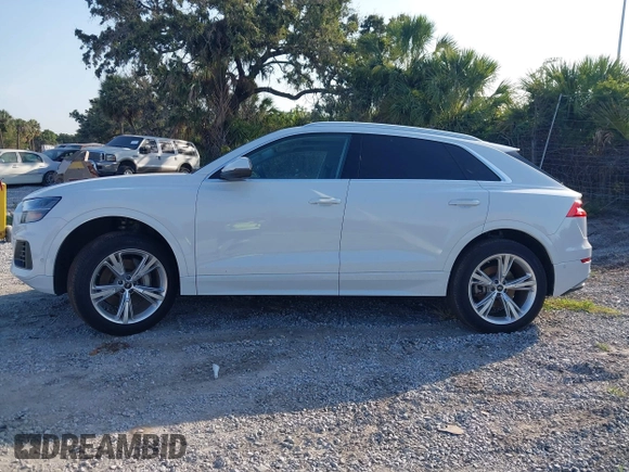 2023 Audi Q8 Prestige z VIN WA1CVBF18PD007608, wystawiony jako IAAI lot #42351075 z przebiegiem 28 278 mil mil oraz . Historia ofert i sprzedaży dostępna na DreamBid. Obrazek 14.