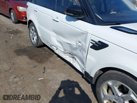 2018 Land Rover Range Rover Sport HSE with VIN SALWR2RV9JA411024, listed as a IAAI auction lot 41902083 with 111,216 mi miles and . Bid and sale history available at DreamBid. Image 6.