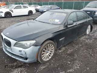 2009 BMW 7 Series 750Li с VIN WBAKB83509CY61759, выставлен на аукционе IAAI как лот 41121376 с пробегом Не указан миль и . История ставок и продаж доступна на DreamBid. Изображение 2.