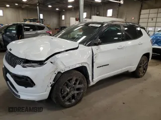 2024 Jeep Compass Limited with VIN 3C4NJDCN6RT157548, listed as a Copart auction lot 50033615 with 9,750 mi miles and Salvage title. Bid and sale history available at DreamBid. Image 1.