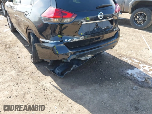 2017 Nissan Rogue SV with VIN KNMAT2MV4HP536143, listed as a IAAI auction lot 41783232 with 140,309 mi miles. Bid and sale history available at carsss.com. Image 6.