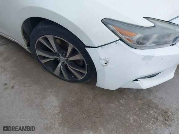 2018 Nissan Maxima SL with VIN 1N4AA6AP8JC363670, listed as a IAAI auction lot 41153398 with 170,160 mi miles. Bid and sale history available at carsss.com. Image 17.