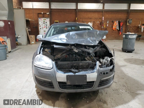 2010 Volkswagen Jetta Limited Edition с VIN 3VWAZ7AJ9AM136505, выставлен на аукционе Copart как лот 47548235 с пробегом 192 667 миль миль и Списание • Salvage title. История ставок и продаж доступна на DreamBid. Изображение 5.