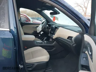 2022 Chevrolet Traverse LS with VIN 1GNERFKW1NJ153821, listed as a IAAI auction lot 41225003 with 51,957 mi miles. Bid and sale history available at carsss.com. Image 5.