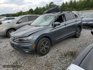 2018 Volkswagen Tiguan SEL Premium with VIN 3VV4B7AX3JM088316, listed as a Copart auction lot 82425764 with 0 mi miles and Salvage Title. Bid and sale history available at carsss.com. Image 1.