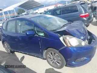 2013 Honda Fit Sport with VIN JHMGE8H50DC052326, listed as a IAAI auction lot 41798913 with 140,894 mi miles. Bid and sale history available at carsss.com. Image 13.