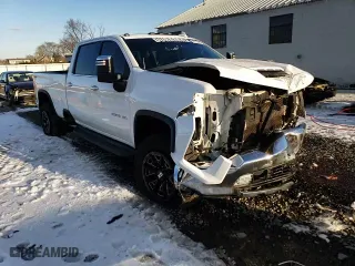 2020 Chevrolet Silverado 3500HD LTZ with VIN 1GC4YUEYXLF162638, listed as a Copart auction lot 43753235 with 123,879 mi miles and Salvage Title. Bid and sale history available at carsss.com. Image 14.