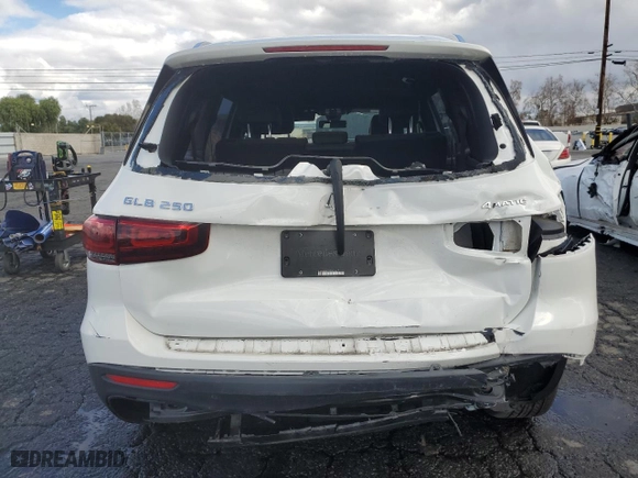 2022 Mercedes-Benz GLB with VIN W1N4M4HB4NW246193, listed as a Copart auction lot 43930345 with 28,888 mi miles and Clean Title. Bid and sale history available at carsss.com. Image 6.