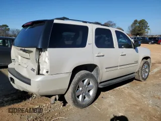 2011 GMC Yukon SLT with VIN 1GKS1CE06BR284107, listed as a Copart auction lot 43546945 with 240,582 mi miles and Salvage Title. Bid and sale history available at carsss.com. Image 3.