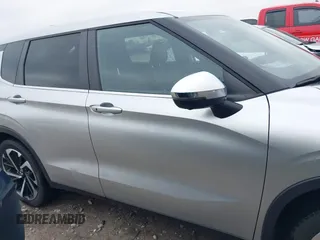 2022 Mitsubishi Outlander SE z VIN JA4J4UA89NZ068444, wystawiony jako IAAI lot #41800644 z przebiegiem 48 793 mil mil oraz . Historia ofert i sprzedaży dostępna na DreamBid. Obrazek 14.
