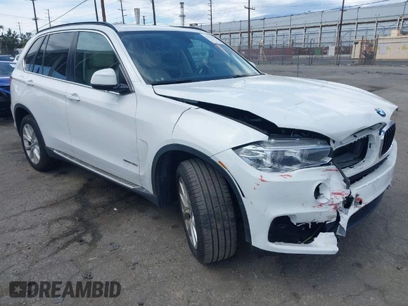 2016 BMW X5 sDrive35i with VIN 5UXKR2C55G0H43136, listed as a IAAI auction lot 41835931 with 125,751 mi miles. Bid and sale history available at carsss.com. Image 1.