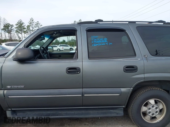 2002 Chevrolet Tahoe LS with VIN 1GNEC13VX2R156255, listed as a IAAI auction lot 41376768 with 246,305 mi miles. Bid and sale history available at carsss.com. Image 15.