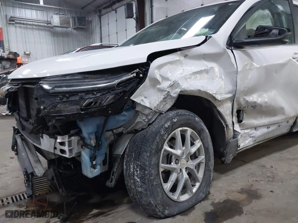 2022 Chevrolet Equinox LT with VIN 3GNAXUEV5NL312893, listed as a IAAI auction lot 41571644 with 54,600 mi miles. Bid and sale history available at carsss.com. Image 6.