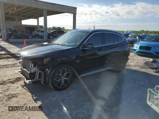 2019 BMW X1 sDrive28i with VIN WBXHU7C57K3H45035, listed as a Copart auction lot 47644493 with 34,629 mi miles. Bid and sale history available at carsss.com. Image 1.