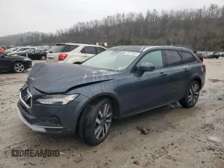2022 Volvo V90 z VIN YV4062NL6N1144809, wystawiony jako Copart lot #85713244 z przebiegiem Nie podano mil oraz Szkoda całkowita • Salvage title. Historia ofert i sprzedaży dostępna na DreamBid. Obrazek 1.