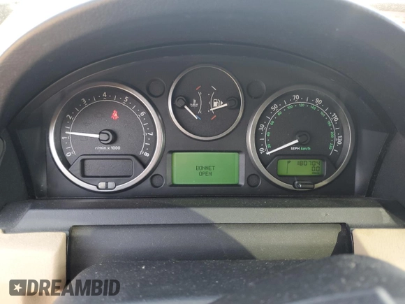 2005 Land Rover LR3 HSE with VIN SALAF25465A328057, listed as a Copart auction lot 52236255 with 180,704 mi miles and Clean Title. Bid and sale history available at carsss.com. Image 9.