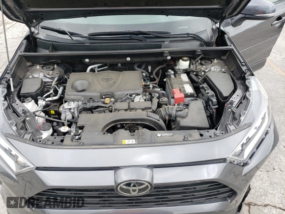 2021 Toyota RAV4 XLE Premium with VIN 2T3C1RFV5MC132613, listed as a Copart auction lot 59690715 with 15,491 mi miles and Salvage title. Bid and sale history available at DreamBid. Image 12.