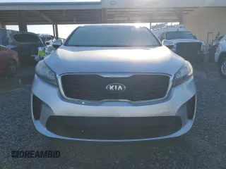 2019 Kia Sorento LX with VIN 5XYPG4A30KG453588, listed as a Copart auction lot 48897195 with 306,106 mi miles and Salvage Title. Bid and sale history available at carsss.com. Image 5.