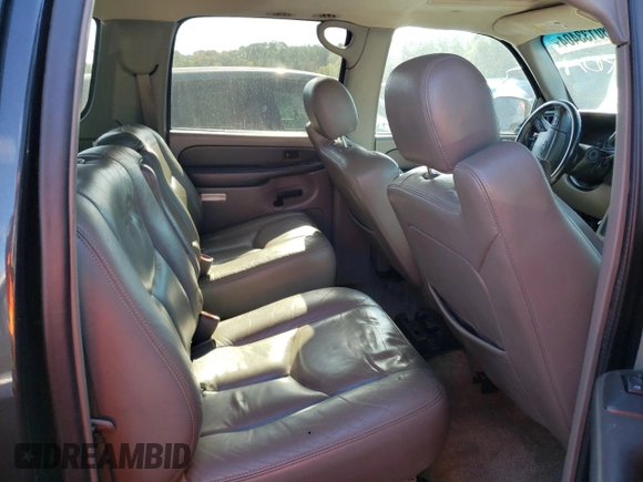 2003 Chevrolet Suburban LT with VIN 3GNEC16Z23G222975, listed as a Copart auction lot 80133404 with 260,113 mi miles and Salvage Title. Bid and sale history available at carsss.com. Image 11.
