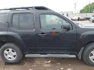 2007 Nissan Xterra SE z VIN 5N1AN08W67C513871, wystawiony jako IAAI lot #42424984 z przebiegiem 145 552 mil mil oraz . Historia ofert i sprzedaży dostępna na DreamBid. Obrazek 14.