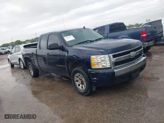 2008 Chevrolet Silverado 1500 Work Truck with VIN 1GCEC19X58Z302703, listed as a IAAI auction lot 41886312 with 181,339 mi miles. Bid and sale history available at carsss.com. Image 1.