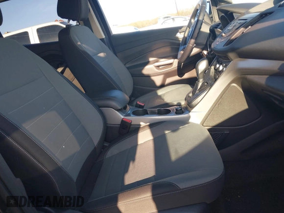 2016 Ford Escape SE with VIN 1FMCU9GX1GUB67636, listed as a IAAI auction lot 41929725 with 68,297 mi miles. Bid and sale history available at carsss.com. Image 5.