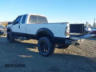 2004 Ford F-250 XL z VIN 1FTNX21P34EA16467, wystawiony jako IAAI lot #41419946 z przebiegiem Nie podano mil oraz . Historia ofert i sprzedaży dostępna na DreamBid. Obrazek 3.