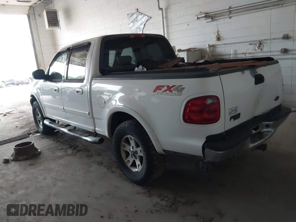 2003 Ford F-150 XLT with VIN 1FTRW08L03KB51627, listed as a IAAI auction lot 42497227 with 330,207 mi miles and . Bid and sale history available at DreamBid. Image 3.