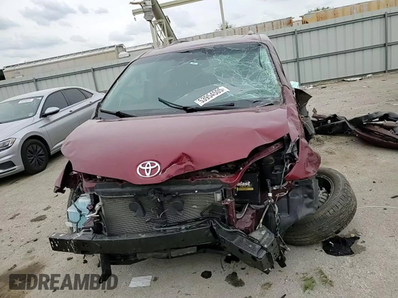 2017 Toyota Sienna SE with VIN 5TDXZ3DC5HS858275, listed as a Copart auction lot 53954505 with 38,870 mi miles and Salvage title. Bid and sale history available at DreamBid. Image 15.