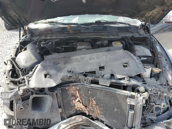 2013 Ram 2500 Laramie z VIN 3C6UR5NL1DG562490, wystawiony jako Copart lot #73021314 z przebiegiem 270 662 mil mil oraz Szkoda całkowita • Salvage title. Historia ofert i sprzedaży dostępna na DreamBid. Obrazek 12.